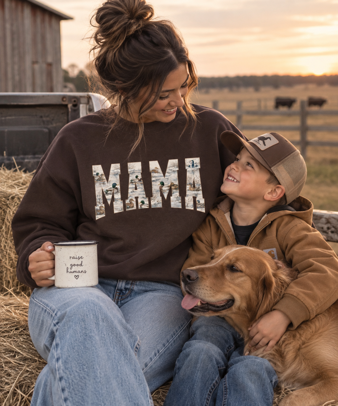 MAMA Graphic Crewneck